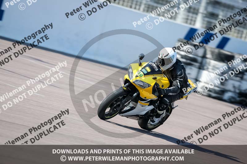 Rockingham no limits trackday;enduro digital images;event digital images;eventdigitalimages;no limits trackdays;peter wileman photography;racing digital images;rockingham raceway northamptonshire;rockingham trackday photographs;trackday digital images;trackday photos
